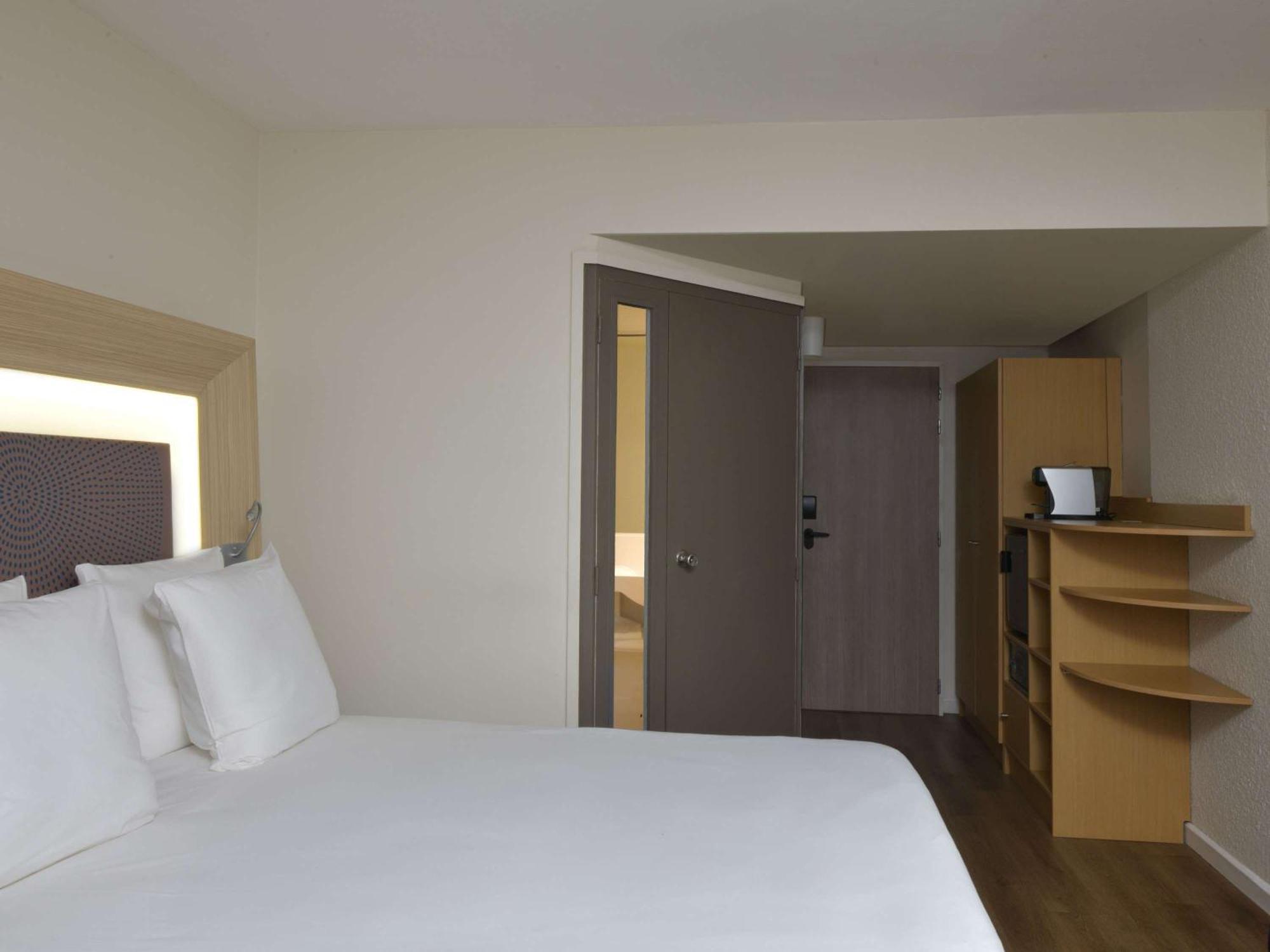 Novotel דקר מראה חיצוני תמונה